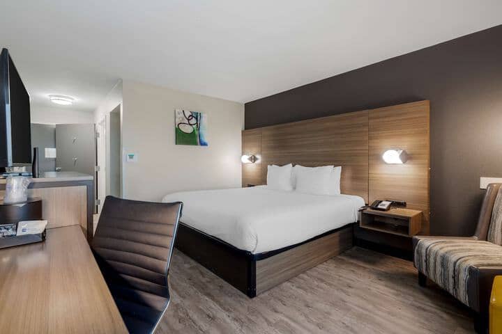 Room 13 of 41
