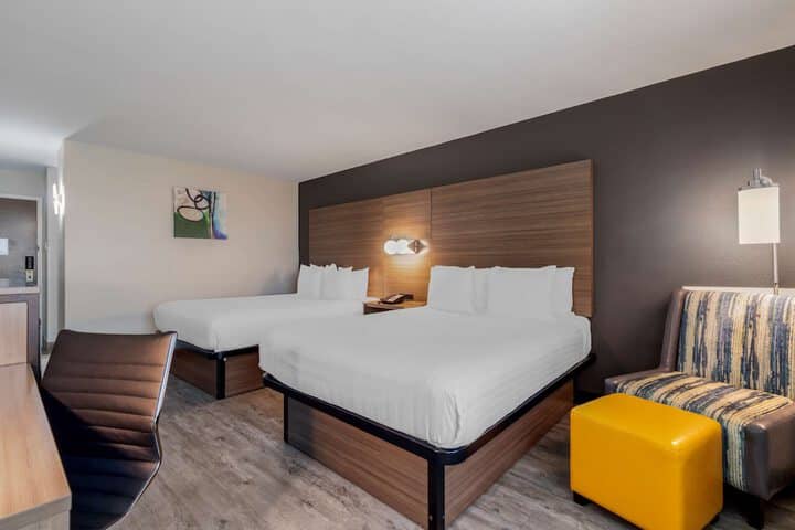 Room 10 of 41
