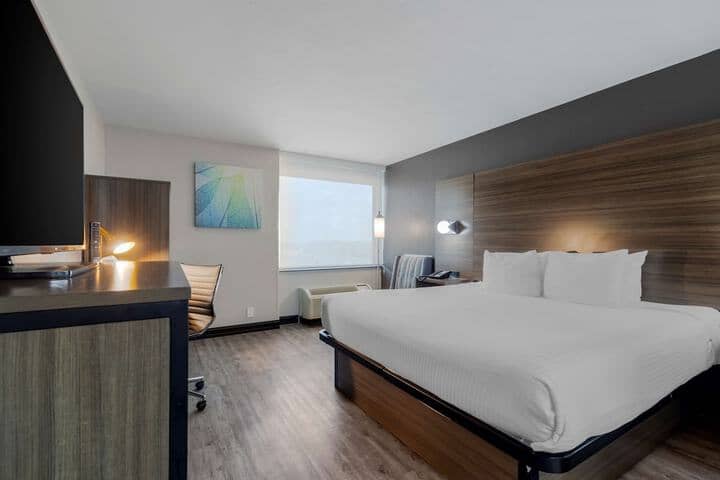 Room 6 of 41