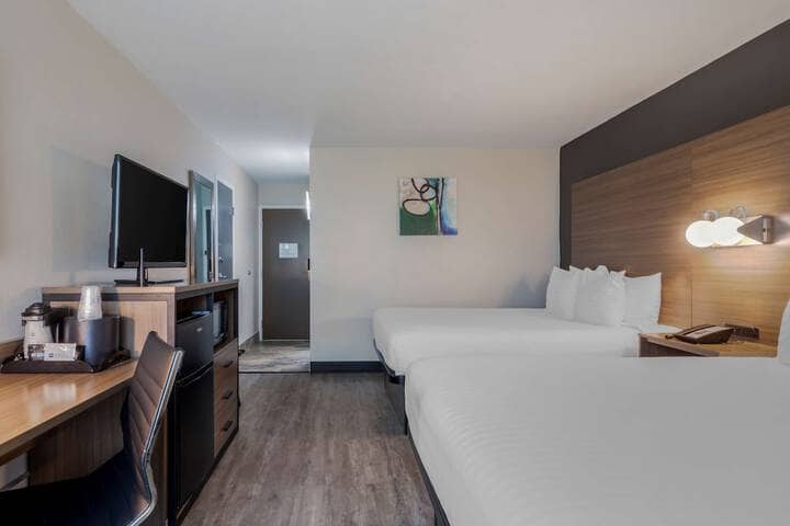 Room 11 of 41